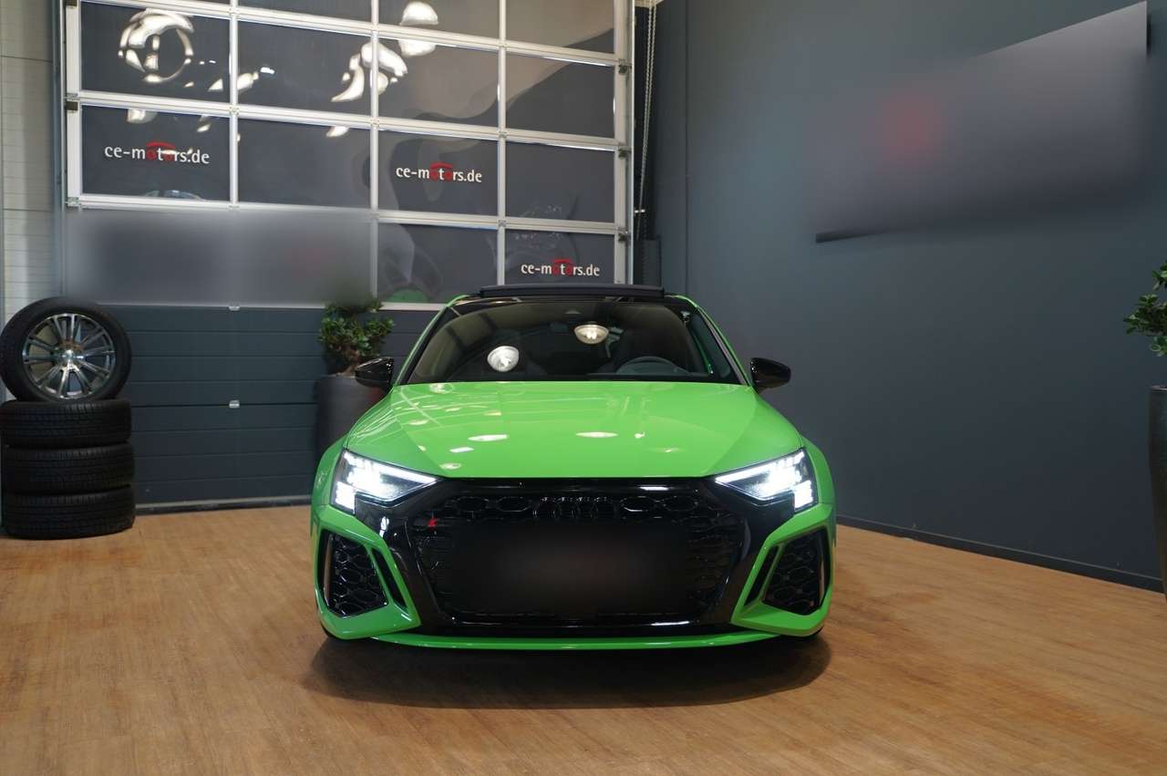 Audi-RS3-RS 3 Sportback 280 km/h*Pano*HeadUp*Matrix*ACC