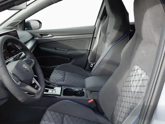 Volkswagen Golf view 9