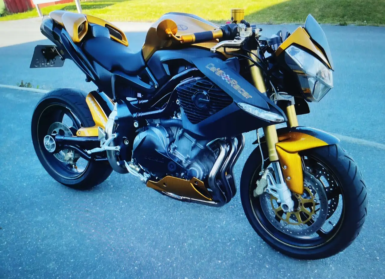 Benelli TNT 1130 Cafe