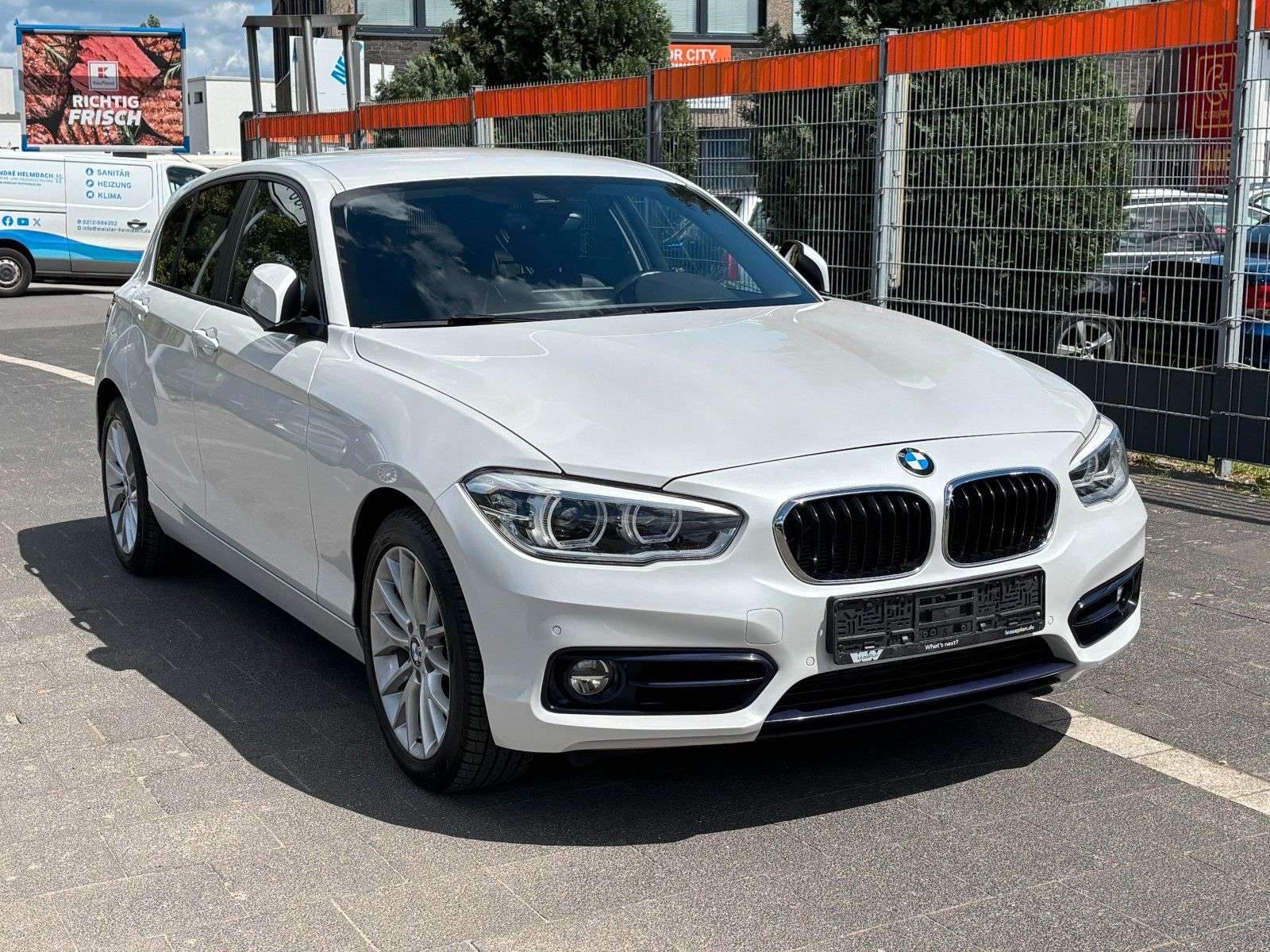 BMW 120
