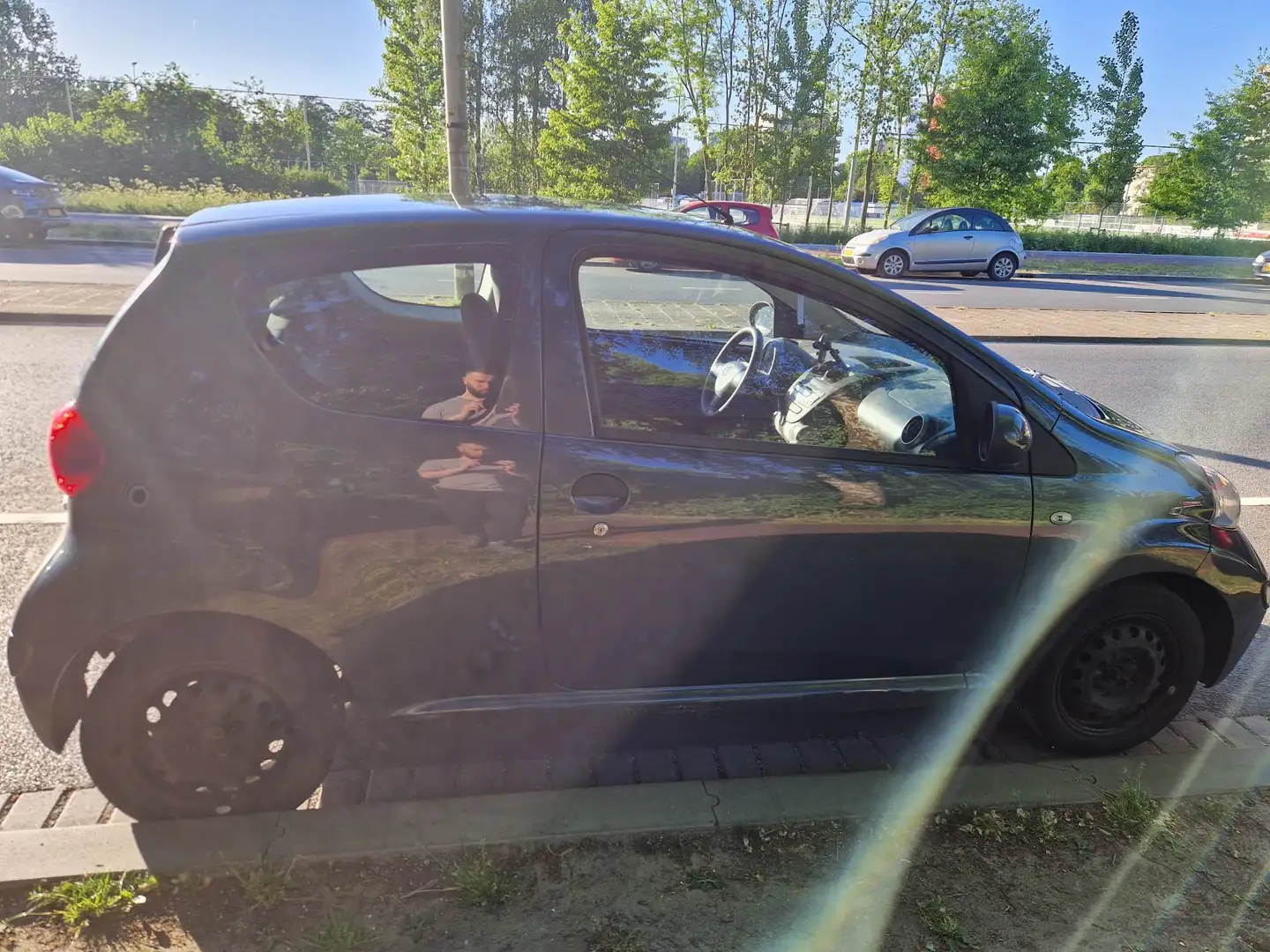 Toyota Aygo Aygo 1.0-12V + Negro - 1