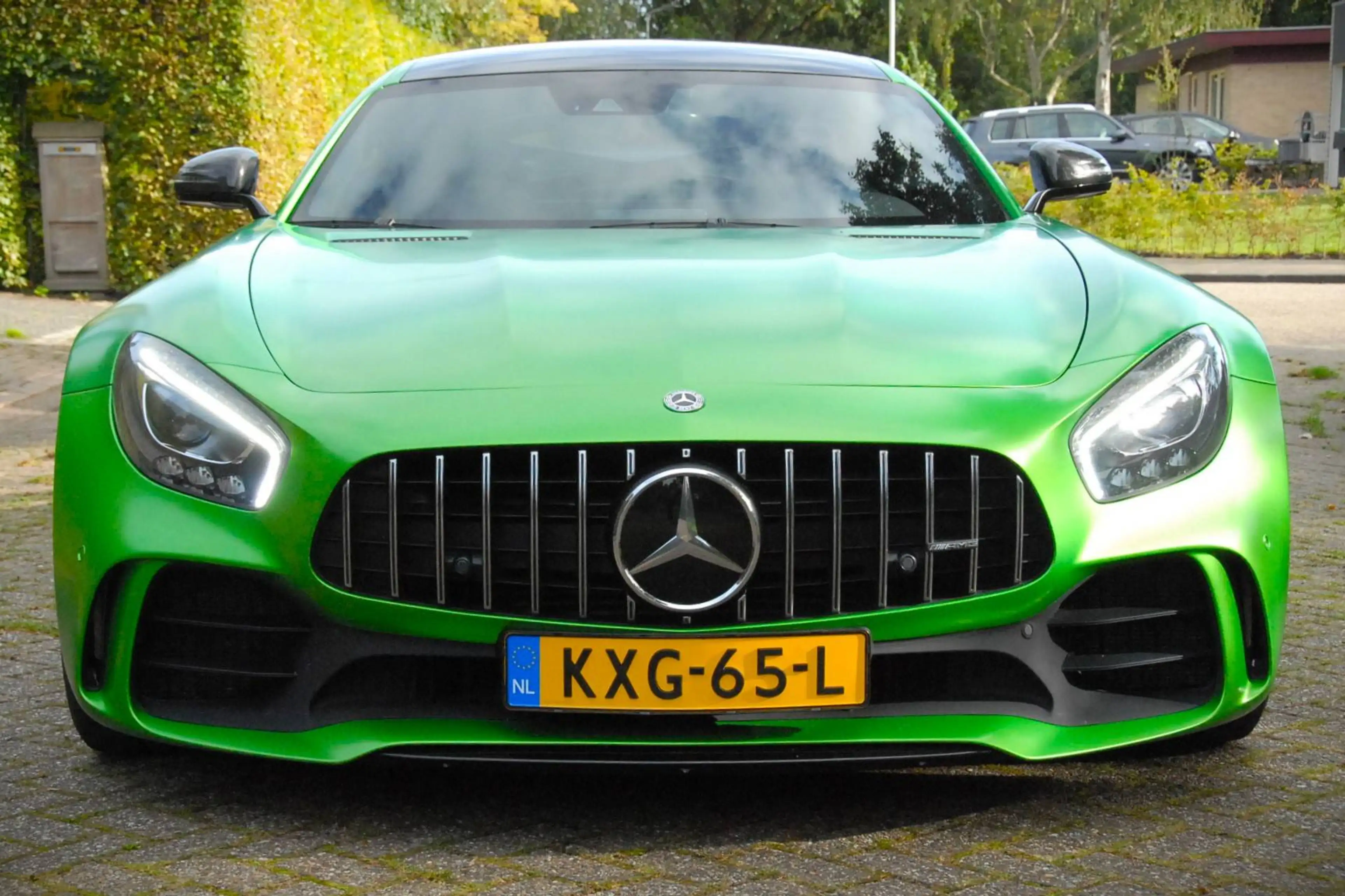 Mercedes-Benz AMG GT 4.0 AMG GT-R / Keramisch Remsysteem / Kuipstoelen / Burmester / Carbon / Hell Green Magno — photo 7