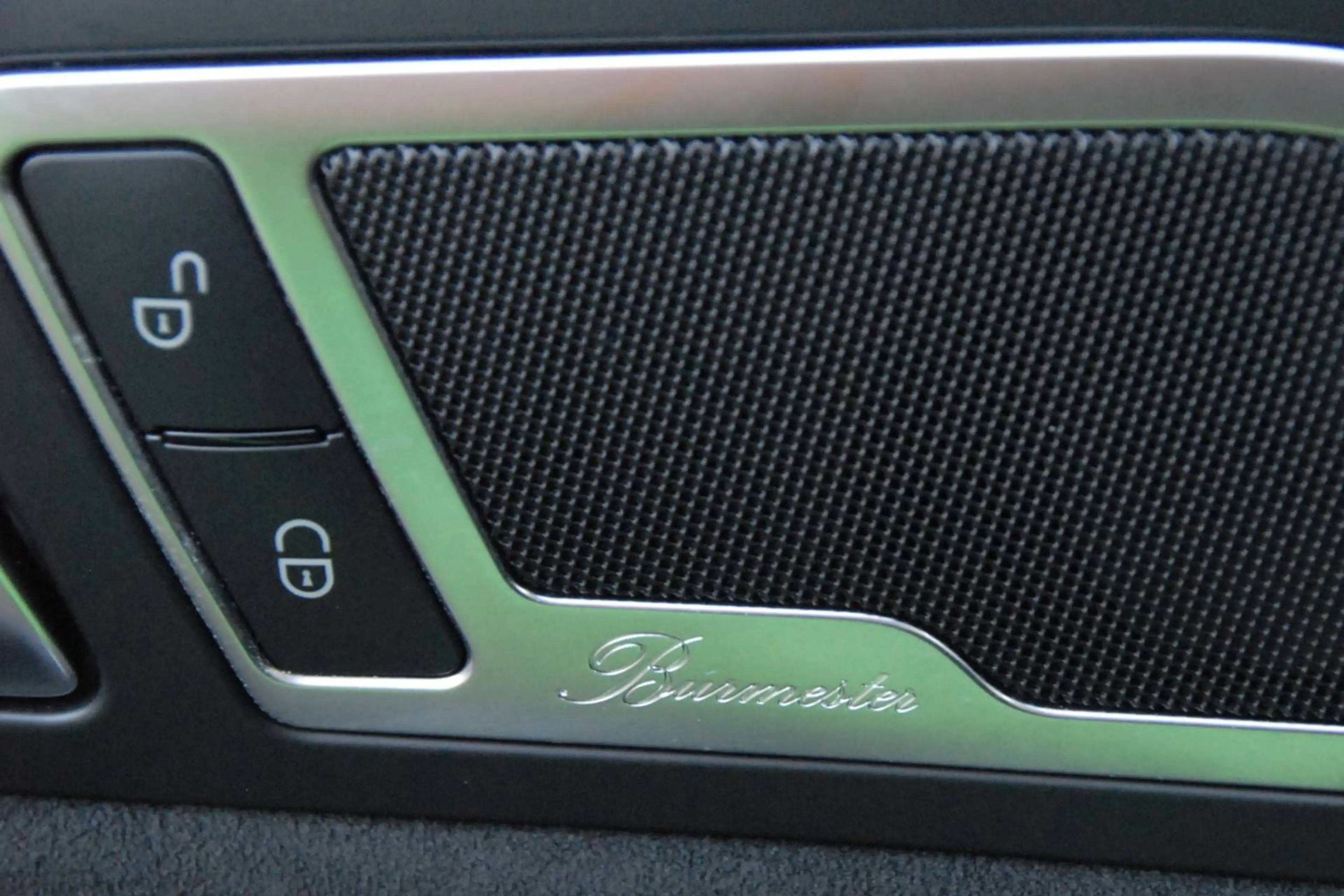 Mercedes-Benz AMG GT 4.0 AMG GT-R / Keramisch Remsysteem / Kuipstoelen / Burmester / Carbon / Hell Green Magno — photo 15