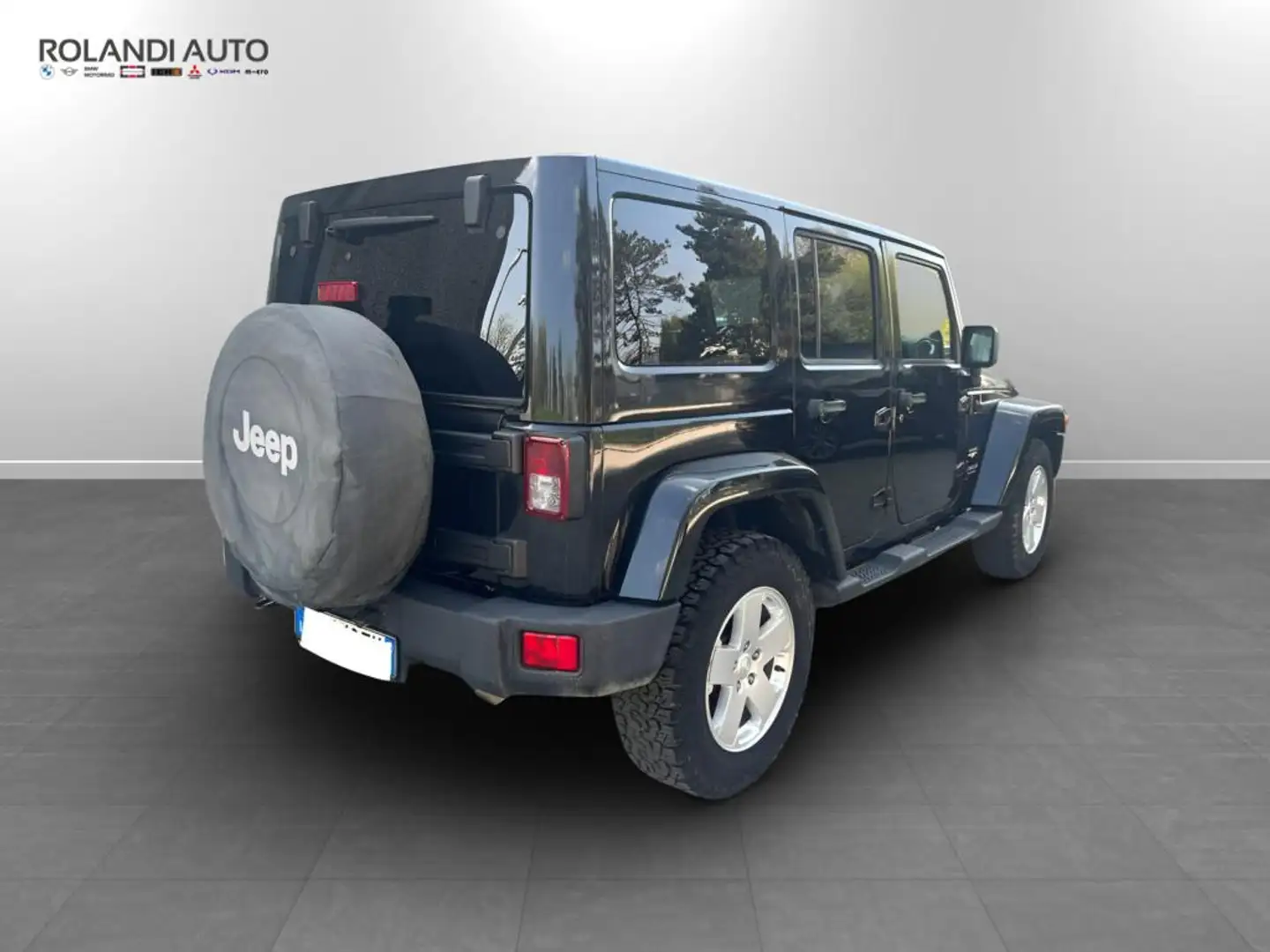 Jeep Wrangler Unlimited 2.8 crd Sahara Zwart - 2
