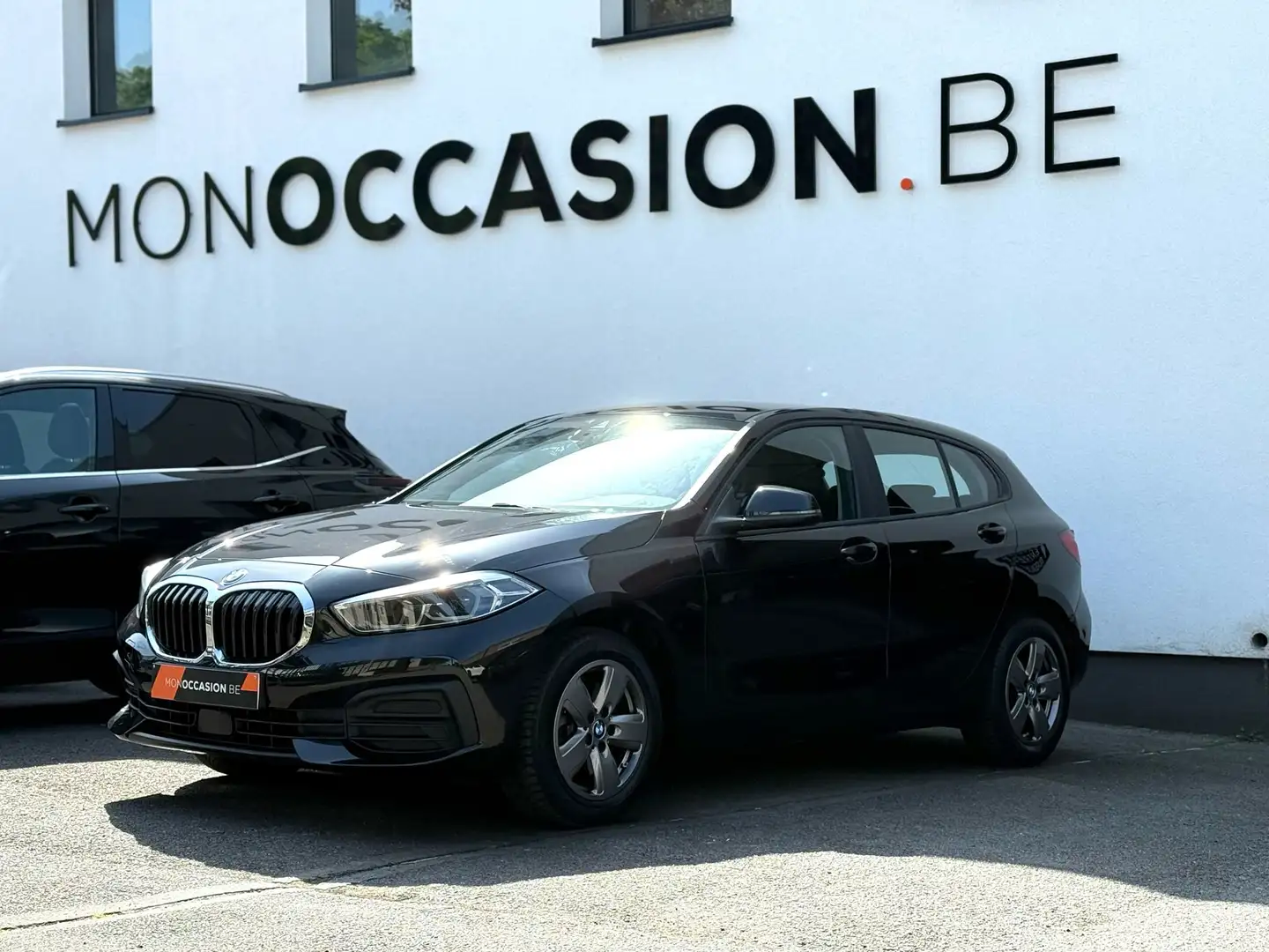 BMW 116 d PHARES LED CARPLAY CAPTEURS *GARANTIE 12MOIS* Fekete - 1