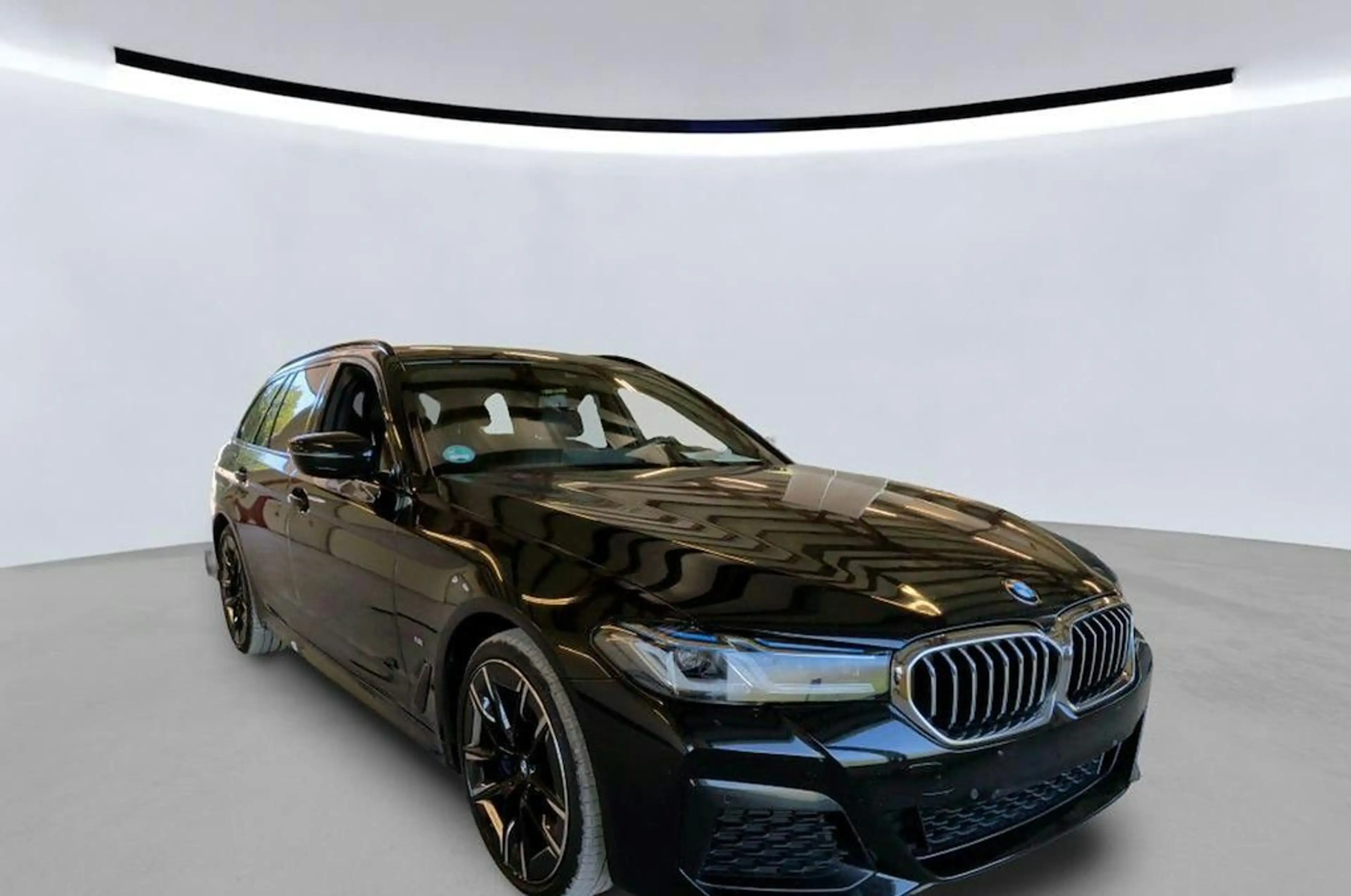 BMW 540 d Touring xDrive M Sport Laser HeadUp H&K 20" — photo 4