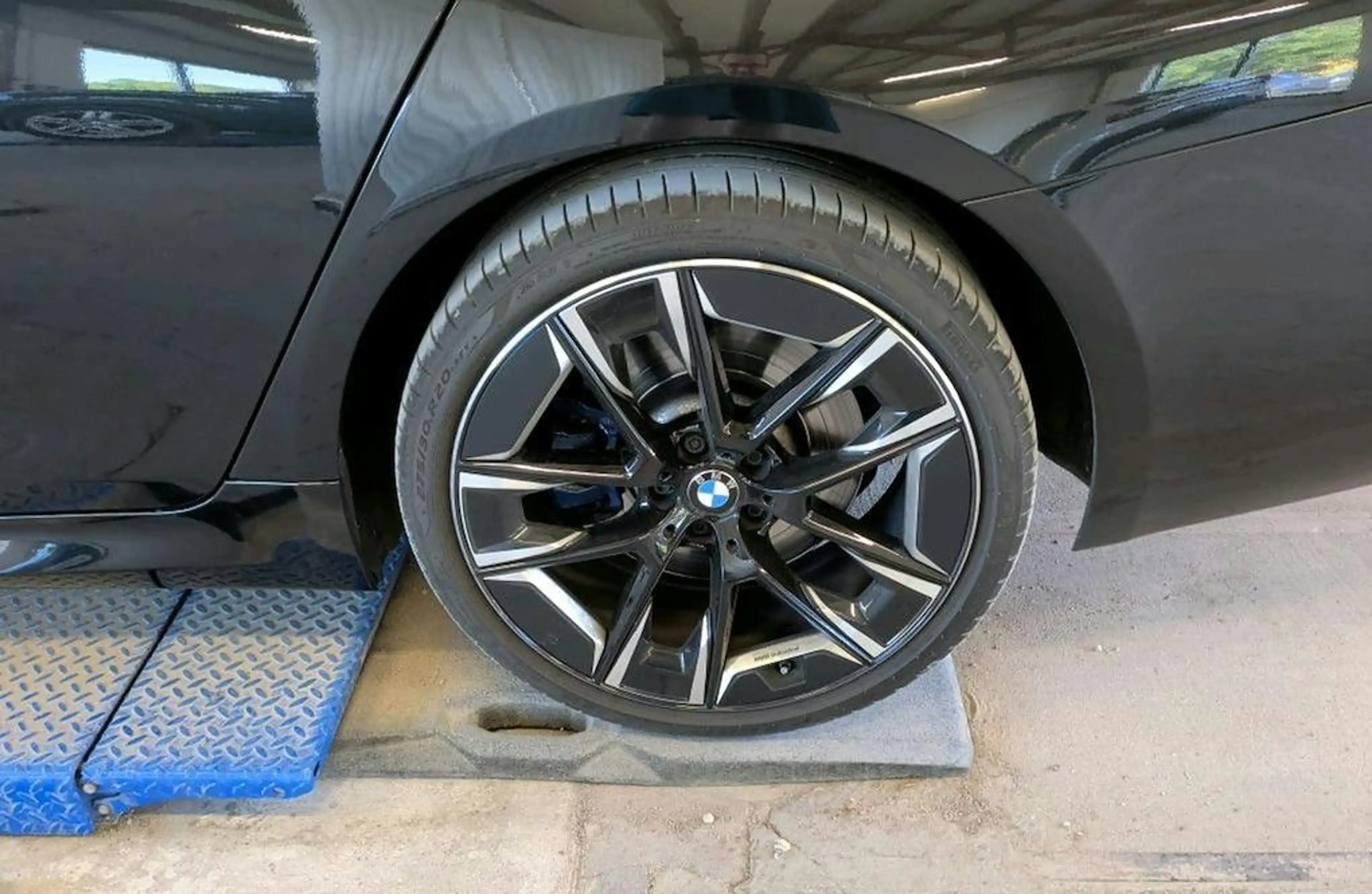 BMW 540 d Touring xDrive M Sport Laser HeadUp H&K 20" — photo 5