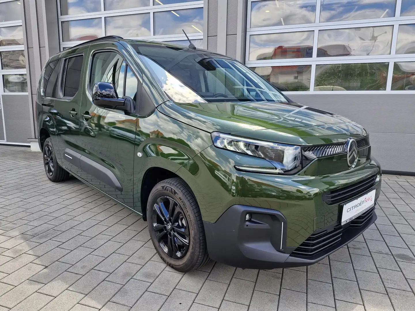 Citroen Berlingo Max XL B-HDi 130 EAT8 *AHK*Winter-Paket*Kamera Vert - 2