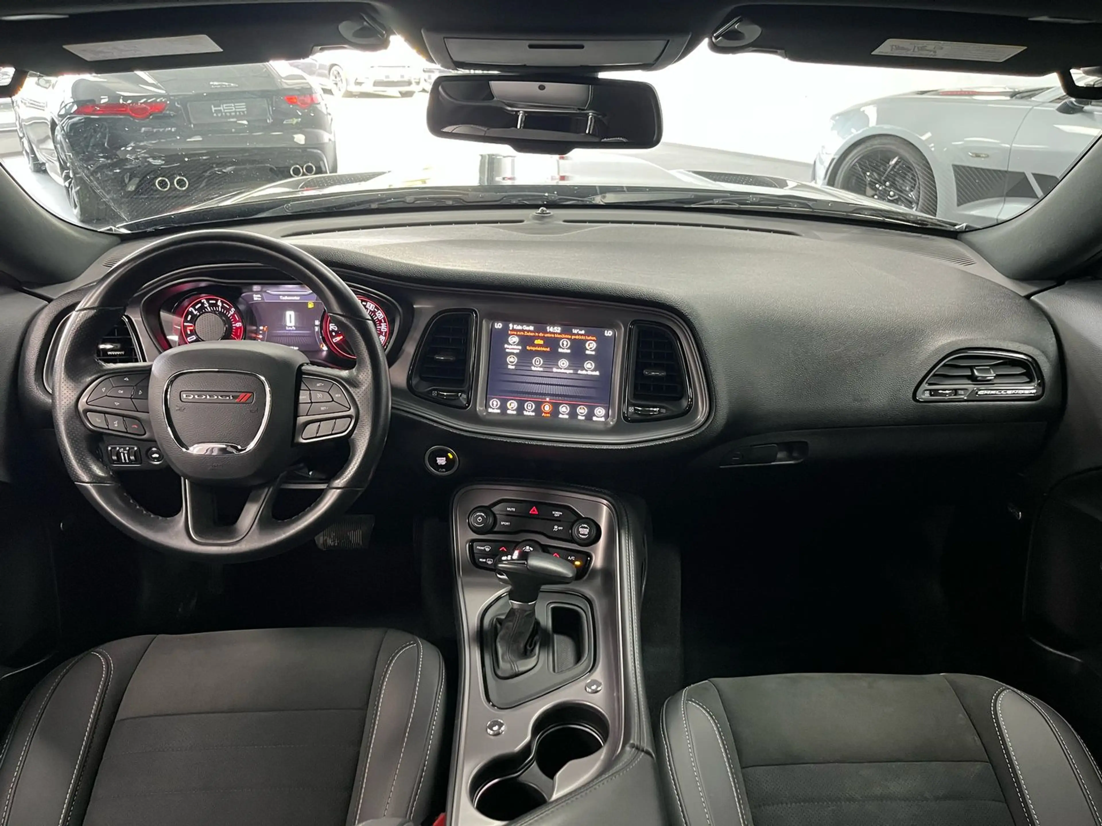 Dodge Challenger 3,6l V6 SXT/SHZ/Navi/Apple — photo 12