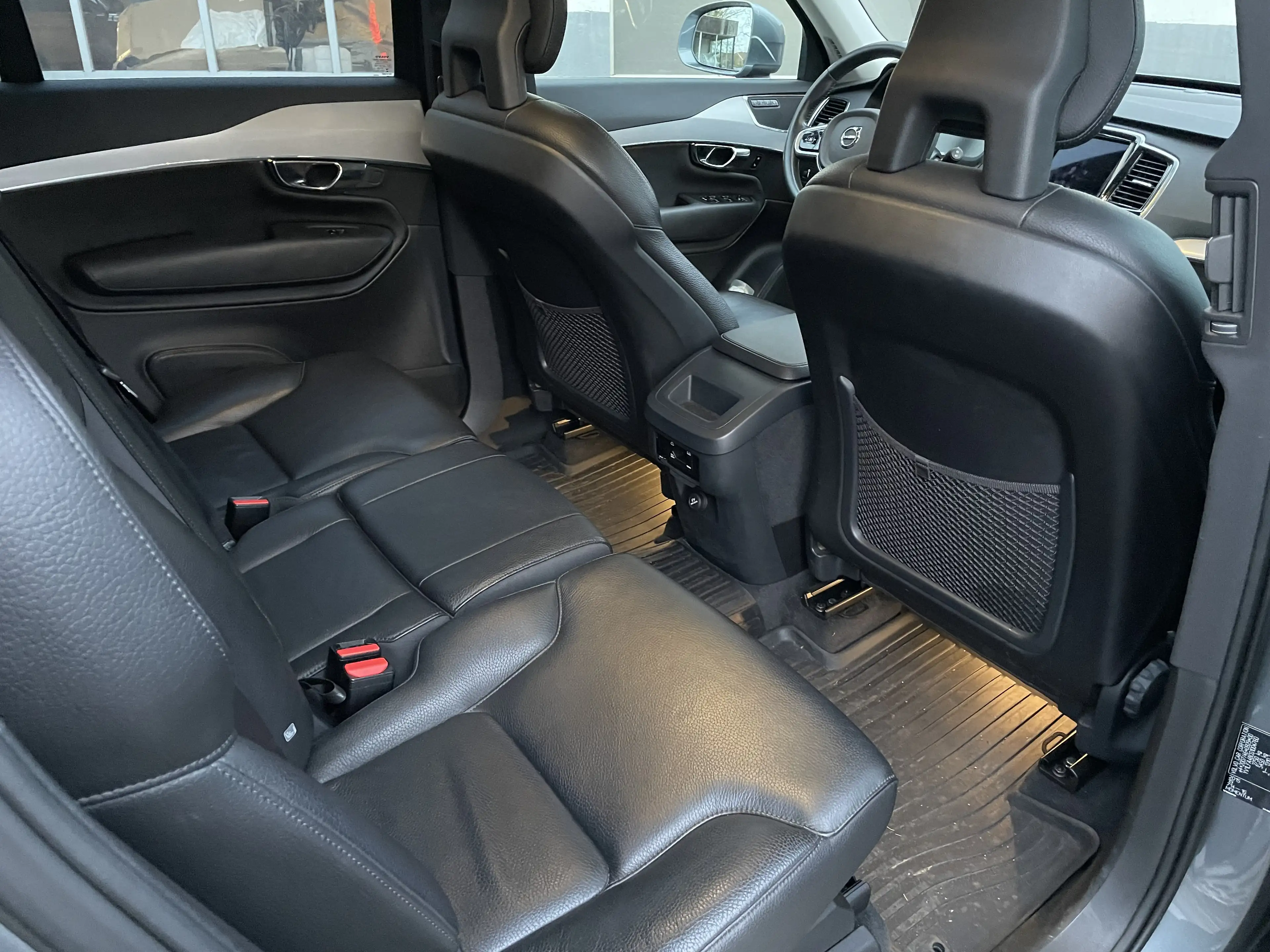 Volvo XC90 R Design*Navi*Leder*Kam*7-Sitzer*HUD*ACC*LED*AHK — photo 14