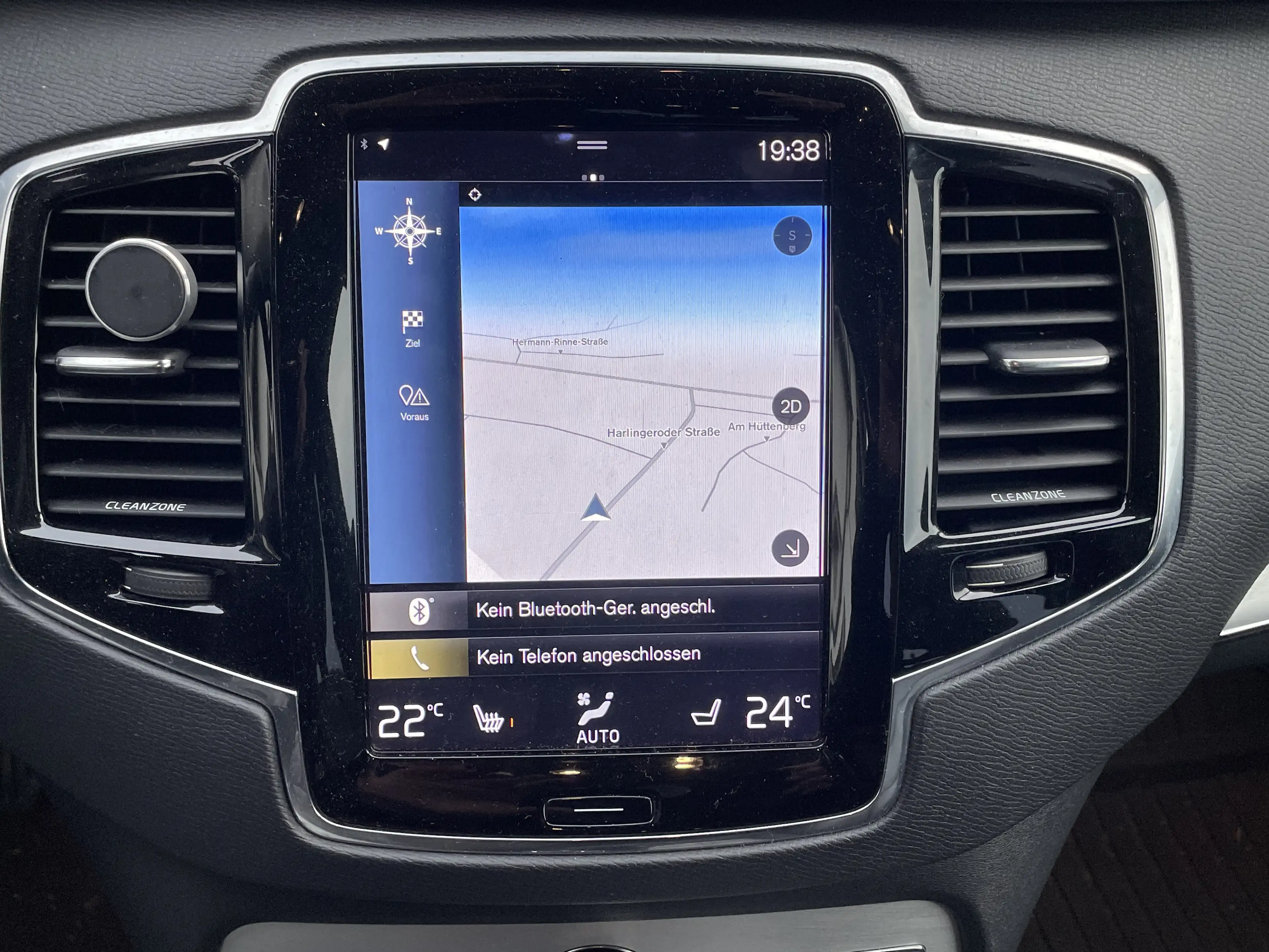 Volvo XC90 R Design*Navi*Leder*Kam*7-Sitzer*HUD*ACC*LED*AHK — photo 11
