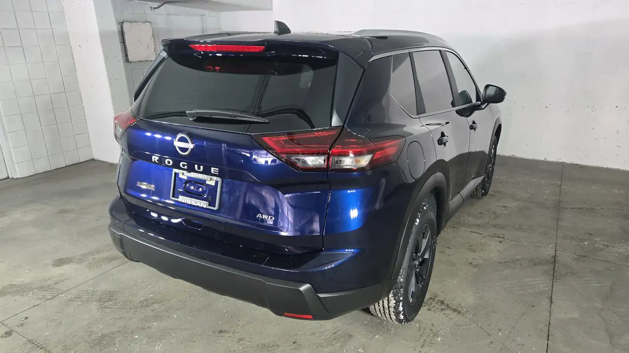 Nissan Rogue снимка Nissan Rogue