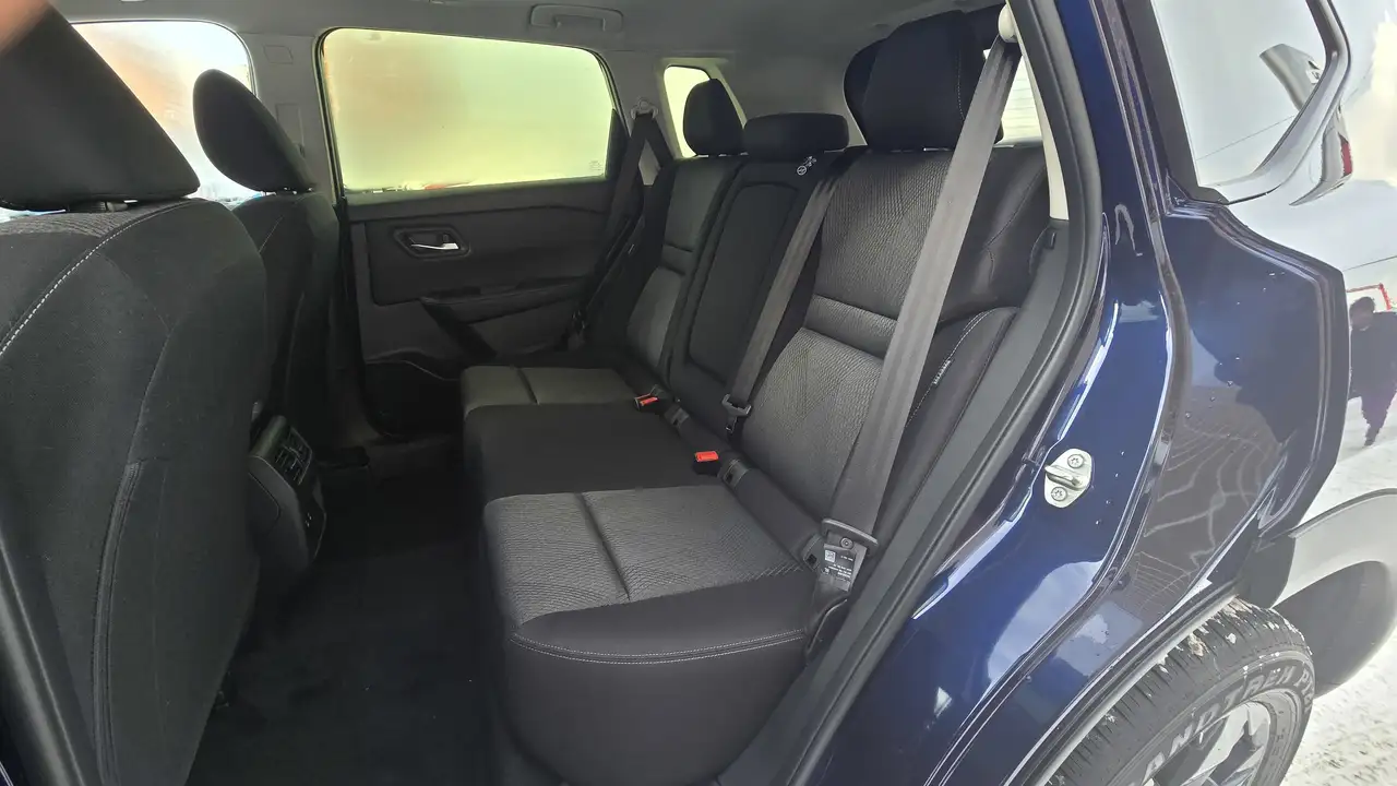 Nissan Rogue снимка Nissan Rogue