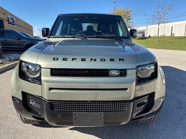 2025 Land Rover Defender