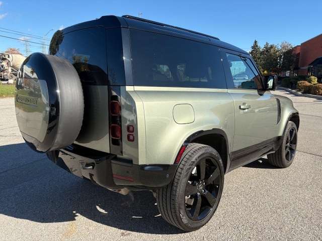 2025 Land Rover Defender
