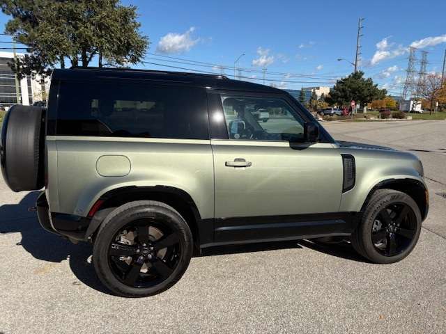 2025 Land Rover Defender