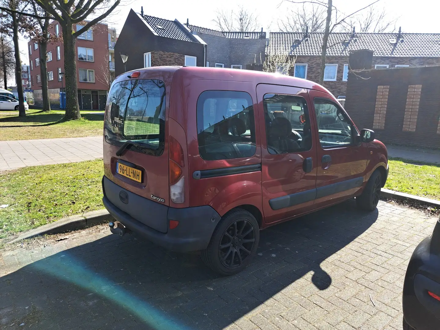 Renault Kangoo 1.6-16V Privilège Rood - 1