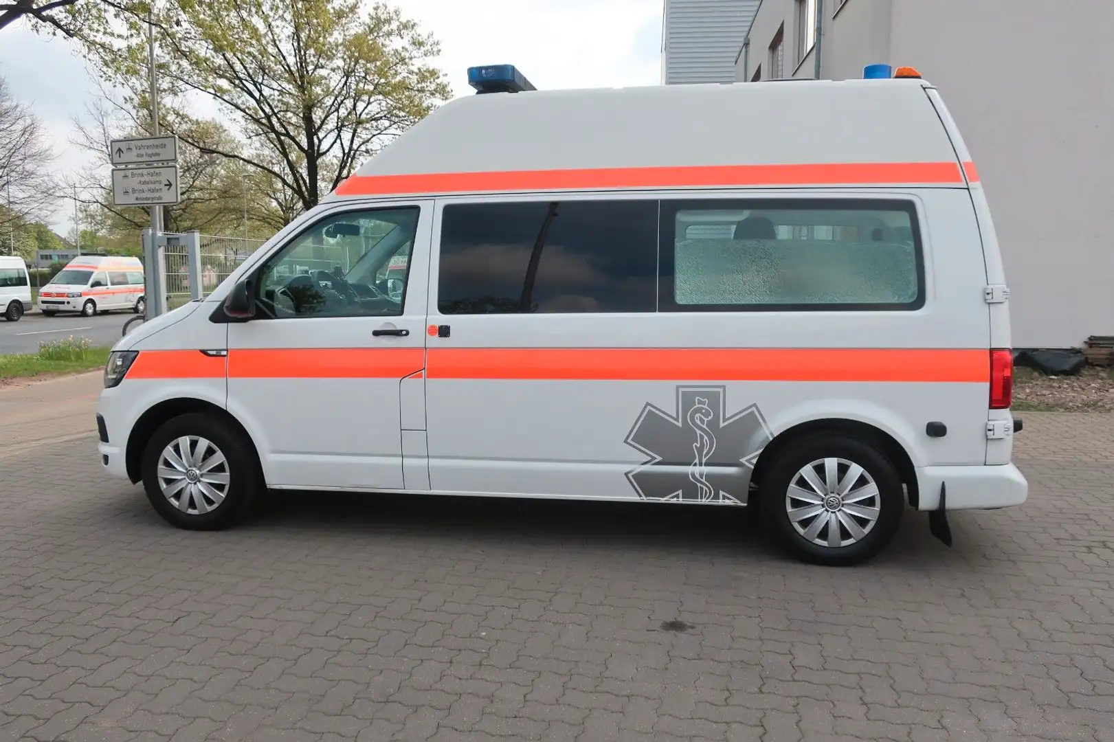 Volkswagen T6 Transporter Hochdach lang KTW Klima Blanco - 2