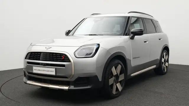 MINI Countryman S All4 Favoured Trim