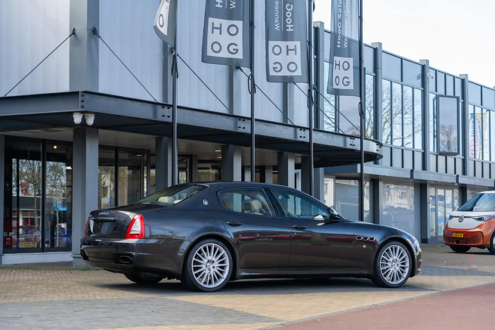 Maserati Quattroporte SPORT GTS 4.7 V8 Gris - 2