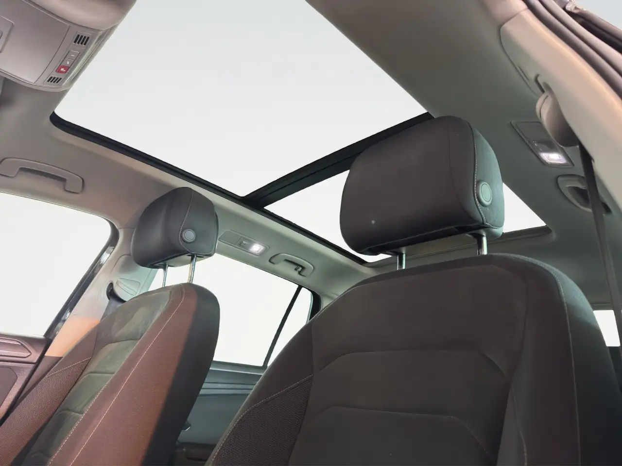 Volkswagen Tiguan 2.0 TDI DSG Elegance Klima Navi Rückfahrkamera, миниатюра 10