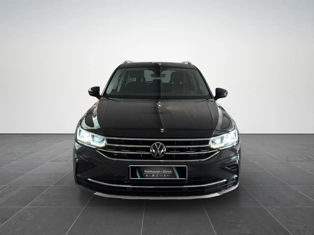 Volkswagen Tiguan 2.0 TDI DSG Elegance Klima Navi Rückfahrkamera, миниатюра 2