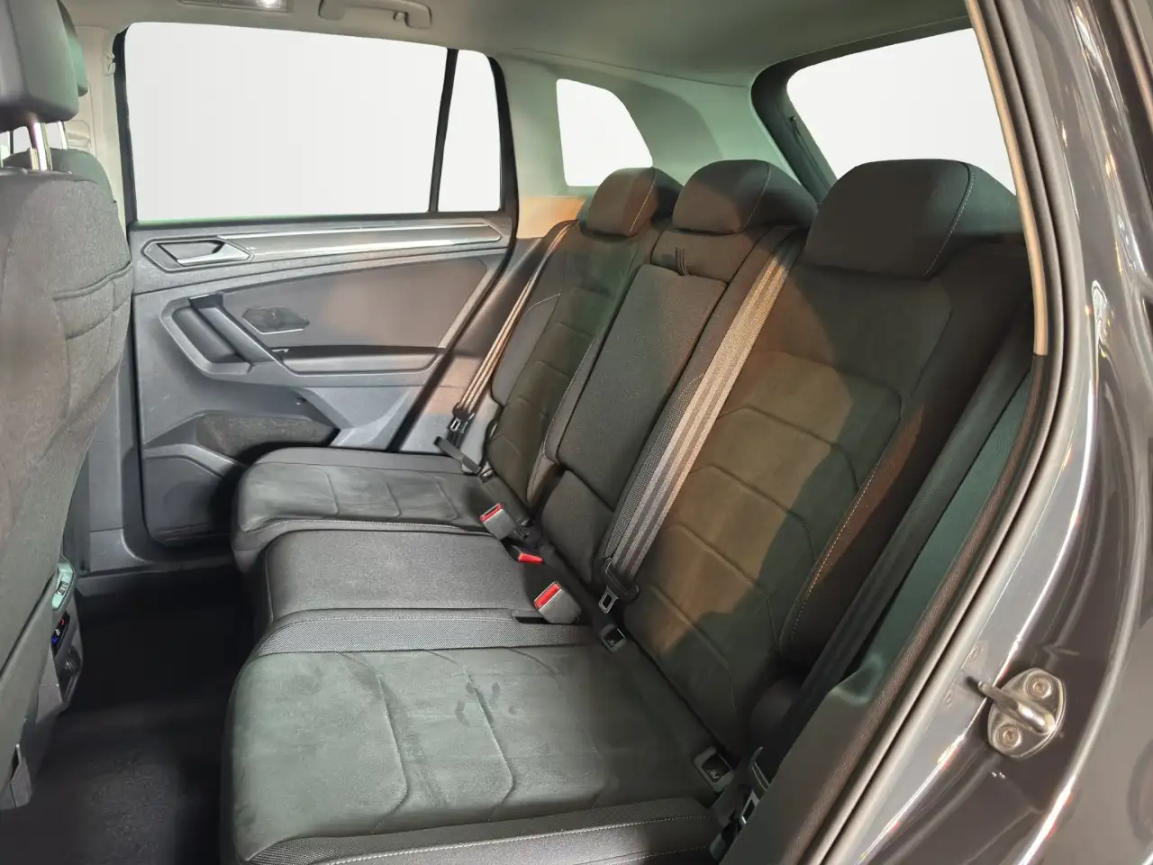 Volkswagen Tiguan 2.0 TDI DSG Elegance Klima Navi Rückfahrkamera, миниатюра 13