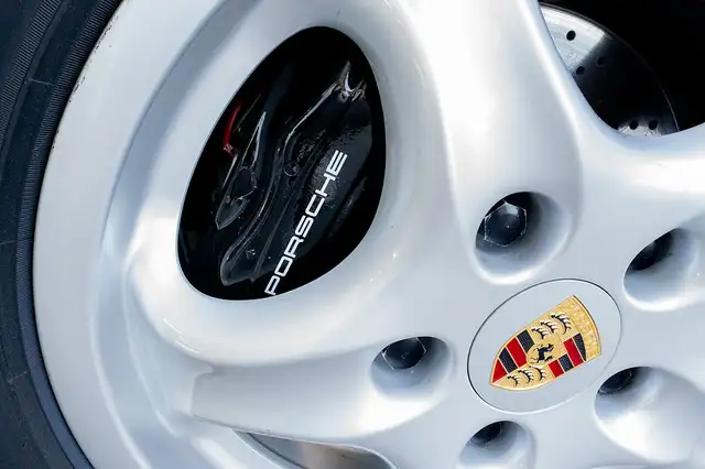 Porsche 993 911 993 Carrera Coupé*Ö-Auto*Jahreswagenzustand* Ansicht 28