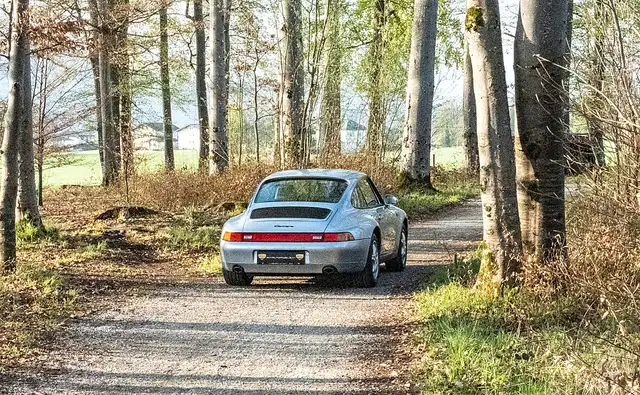 Porsche 993 911 993 Carrera Coupé*Ö-Auto*Jahreswagenzustand* Ansicht 15
