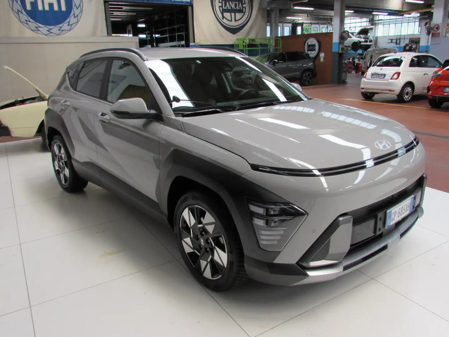 Hyundai KONA Kona 1.6 gdi hev X Line 141cv Beige - 2