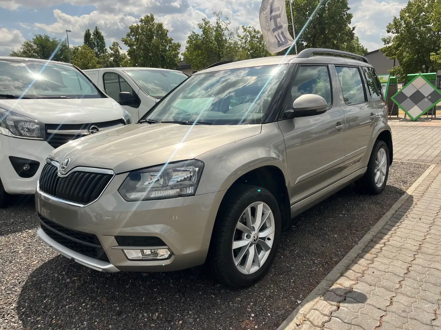 Skoda Yeti 1.2 TSI Ambition Beige - 2