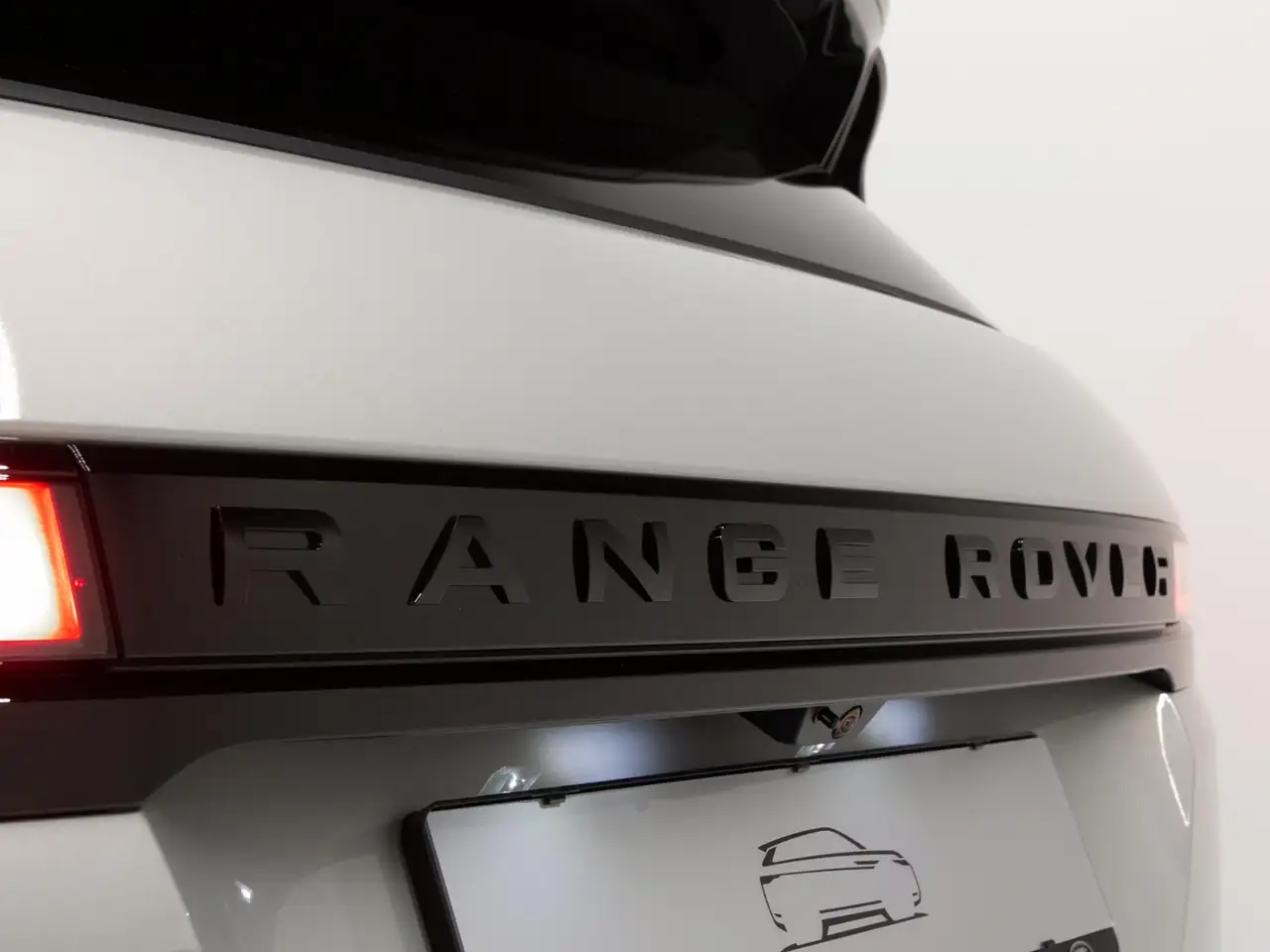 Land Rover Range Rover Evoque 2026 — фото 15