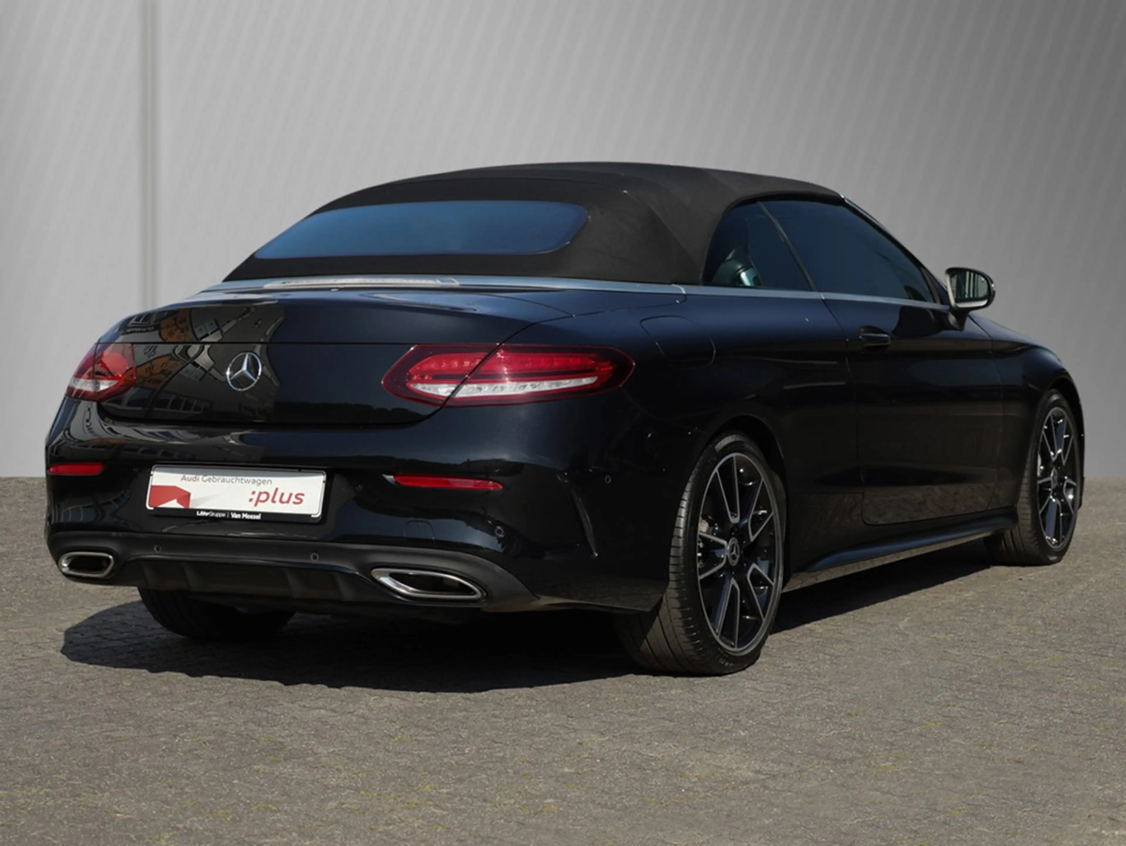 Mercedes-Benz C 200 AMG Line — photo 9