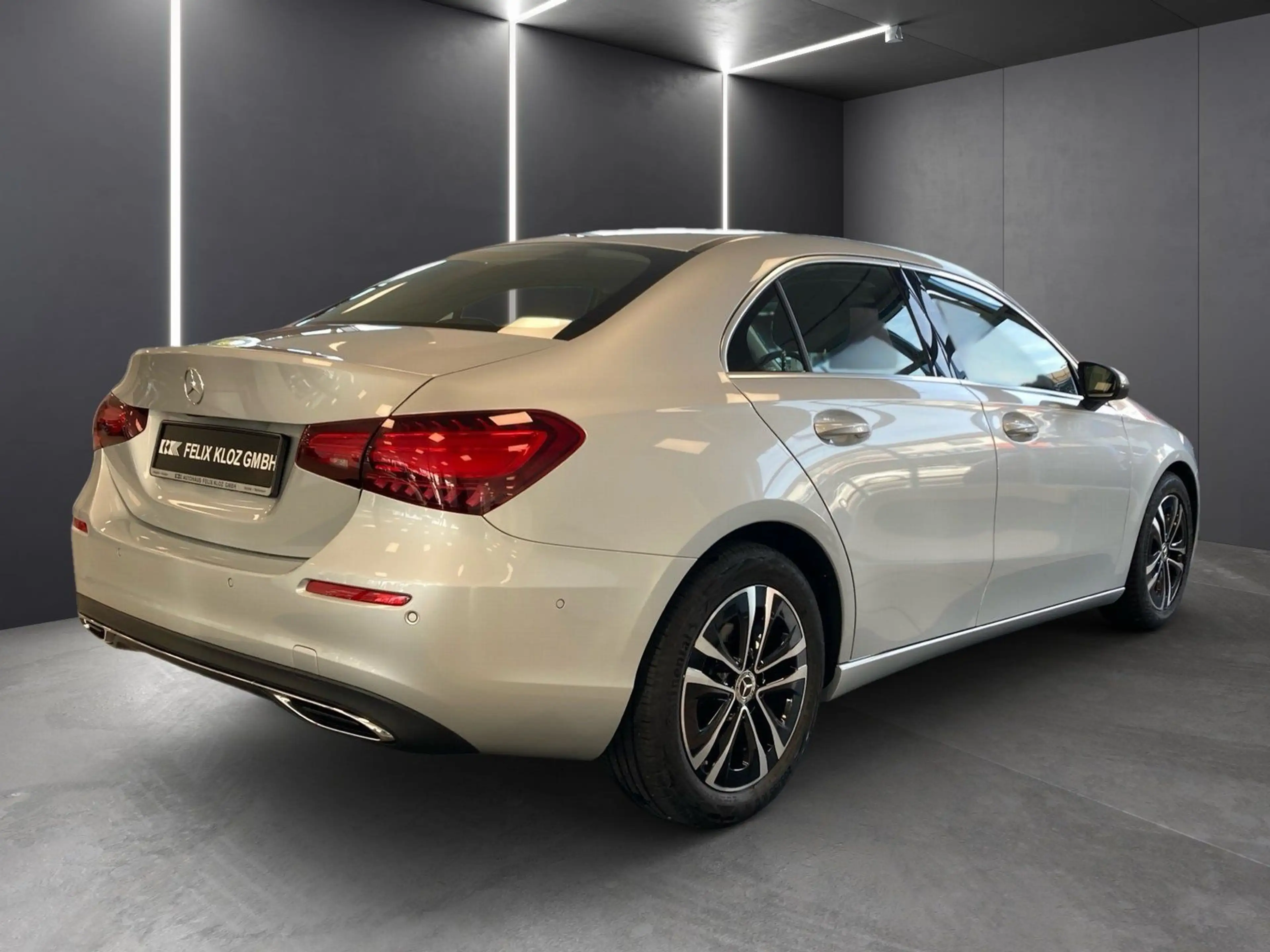 Mercedes-Benz A 180 d Lim. Progressive*LED*Kamera*Burmester* — photo 3