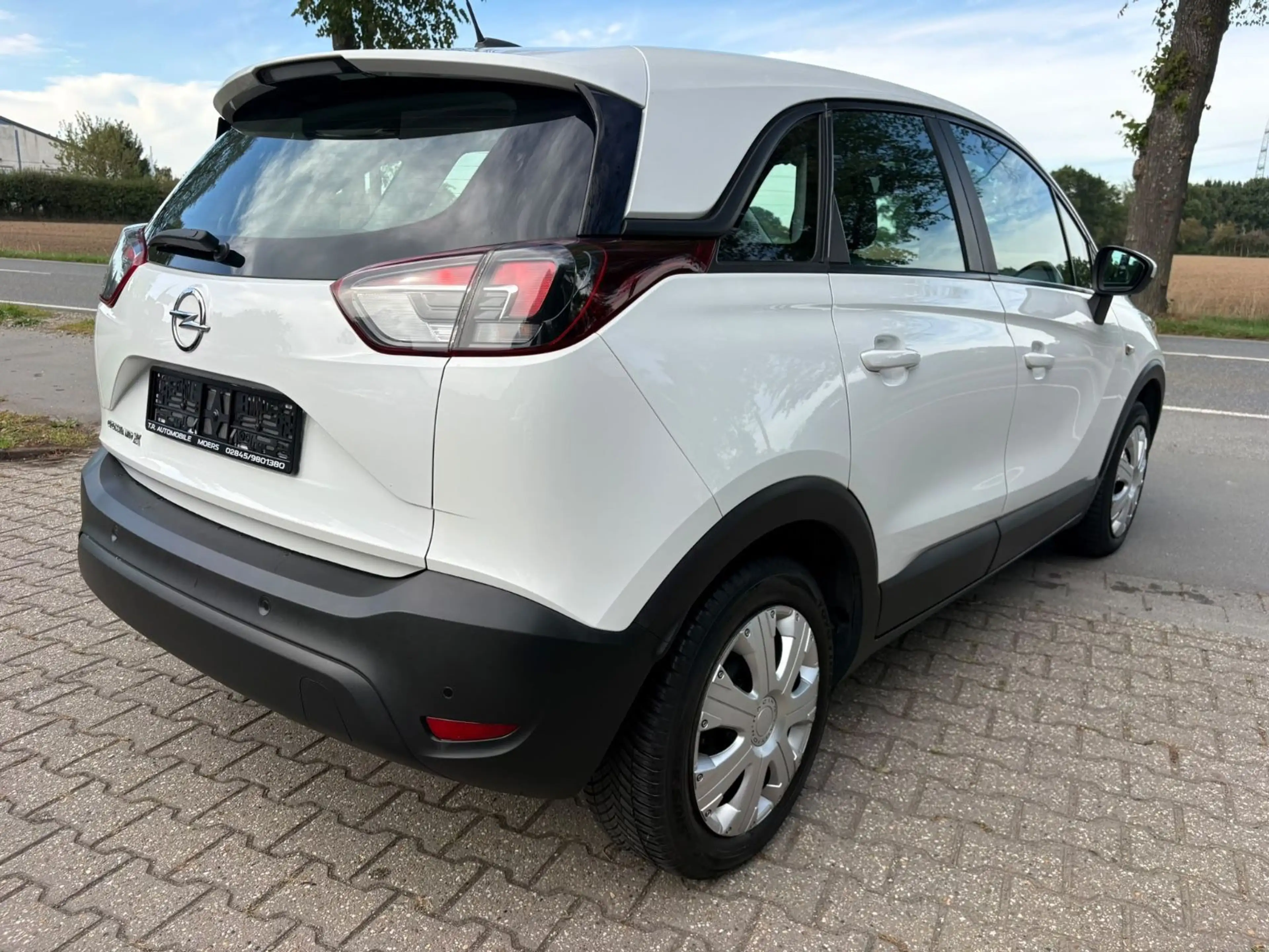 Opel Crossland X — photo 4