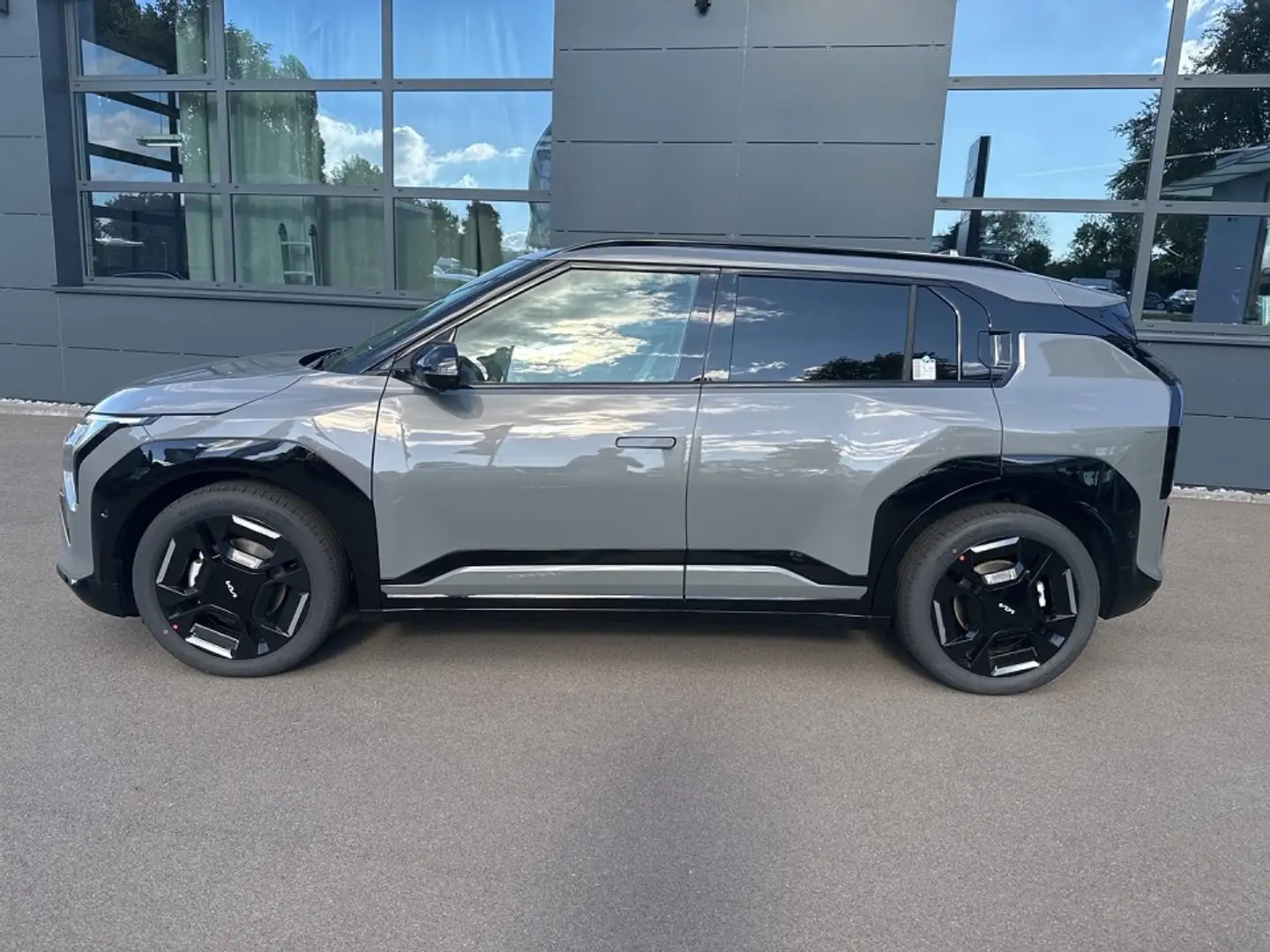 Kia EV3 81.4 GT-LINE DRIVE-WISE COMFORT Grau - 2