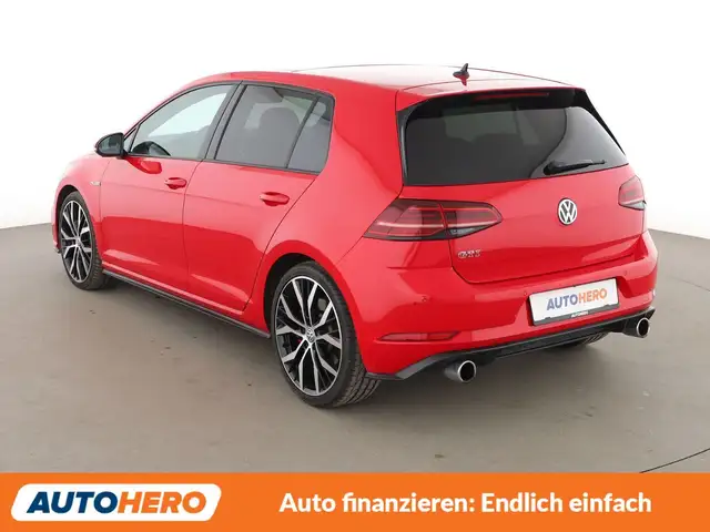 Volkswagen Golf view 4