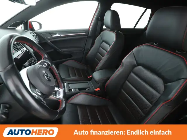 Volkswagen Golf view 10