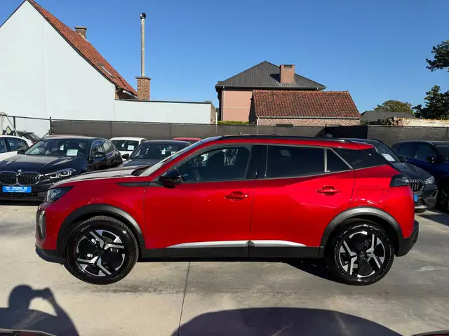 Peugeot 2008 view 8