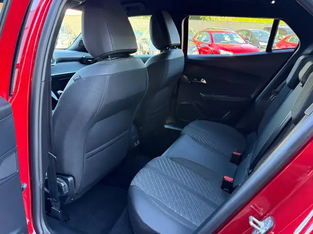 Peugeot 2008 view 27