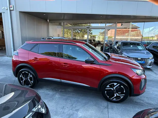 Peugeot 2008 view 16