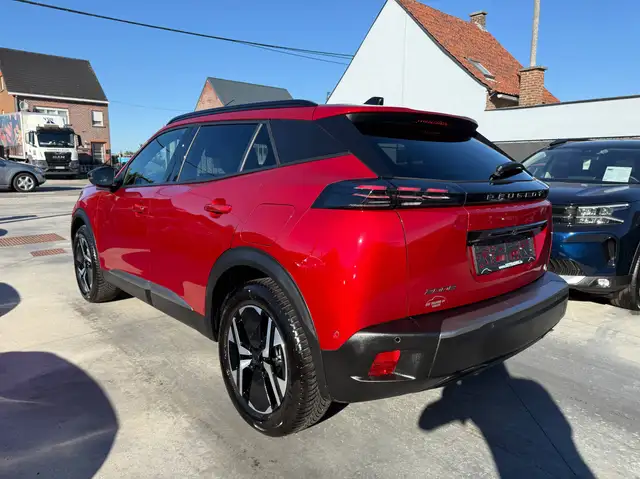 Peugeot 2008 view 7