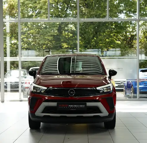 Opel Crossland view 3