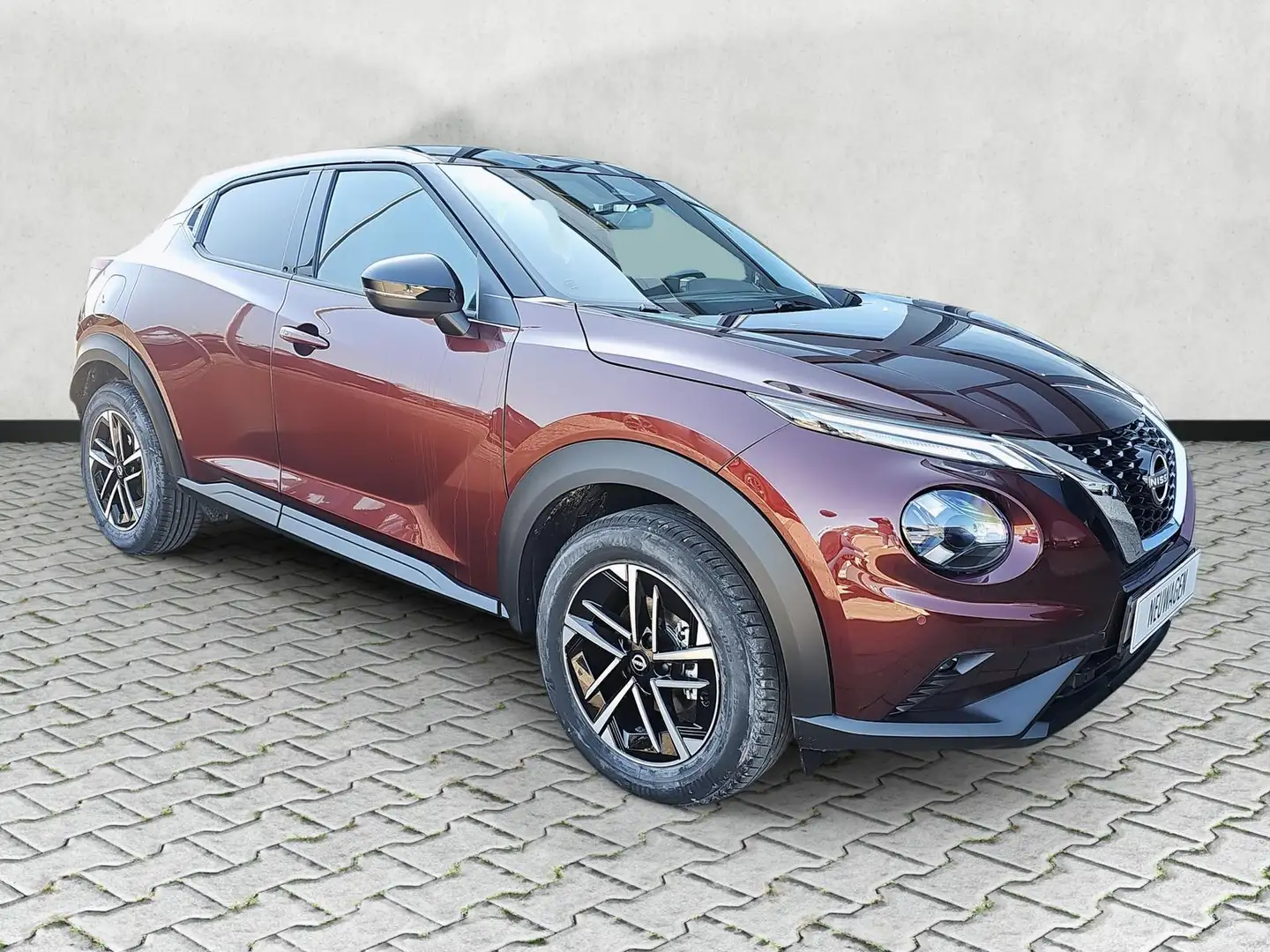Nissan Juke 1.0 DIG-T N-connecta Autom.Keyless Entry&Go Червоний - 2