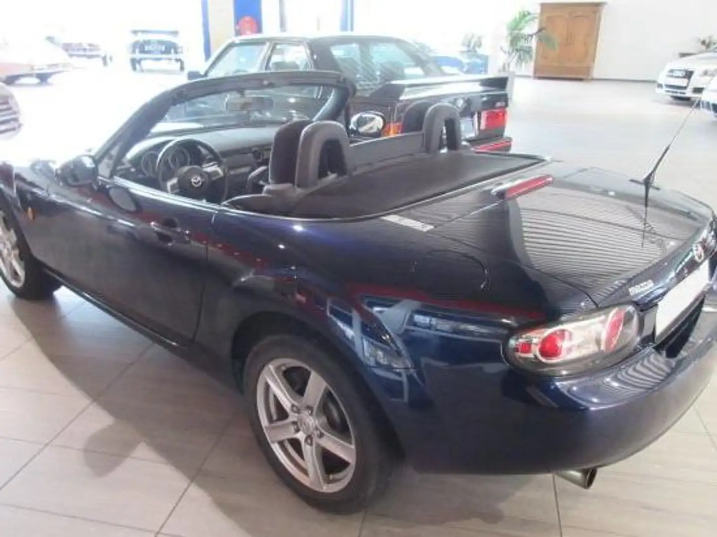 Mazda MX-5 1.8 Blau - 2