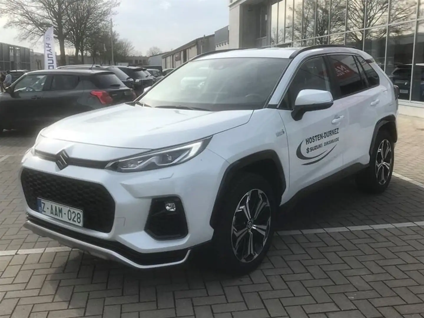 Suzuki Across 2.5 Plug-In Hybrid Grand Luxe Xtra AWD CVT Wit - 1