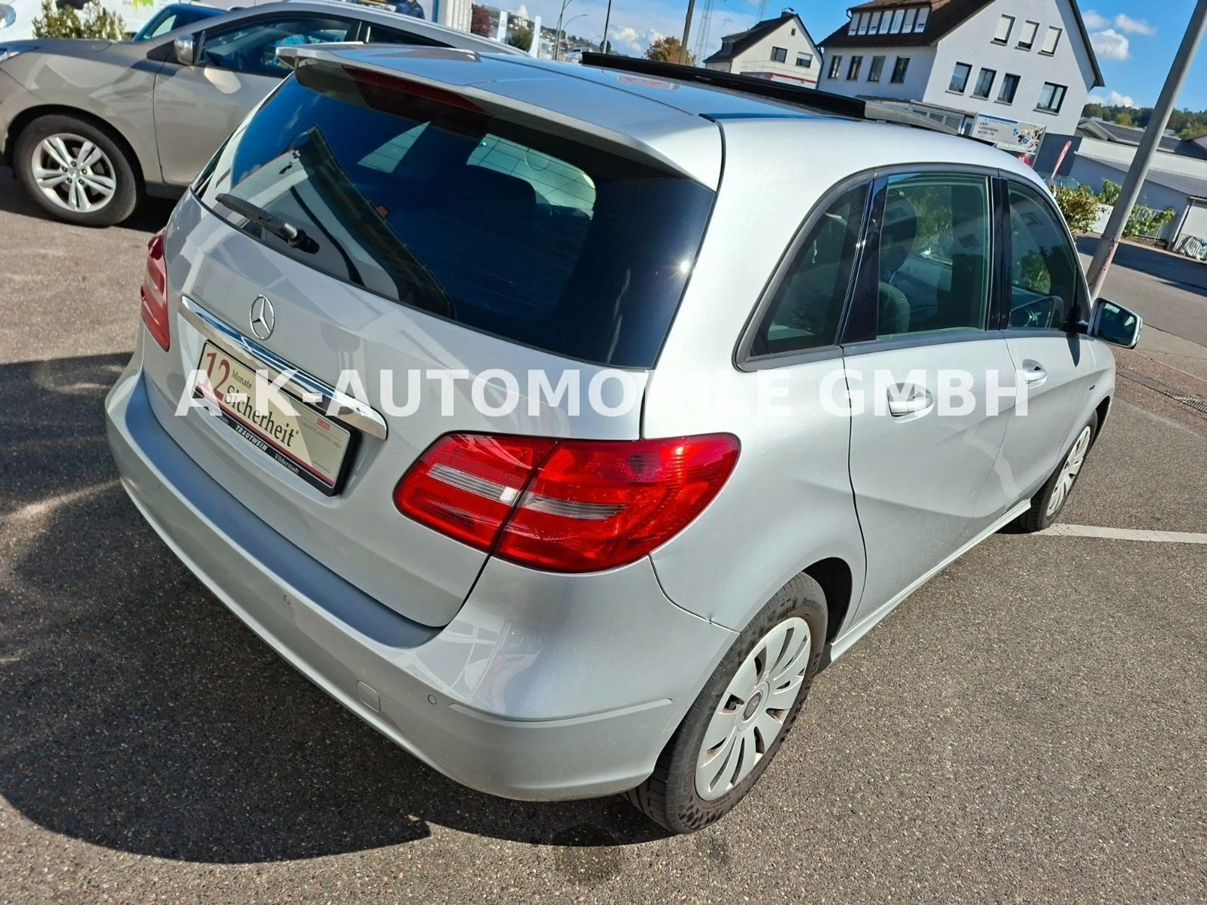Mercedes-Benz B 200 BlueEfficiency 1-HAND — photo 9