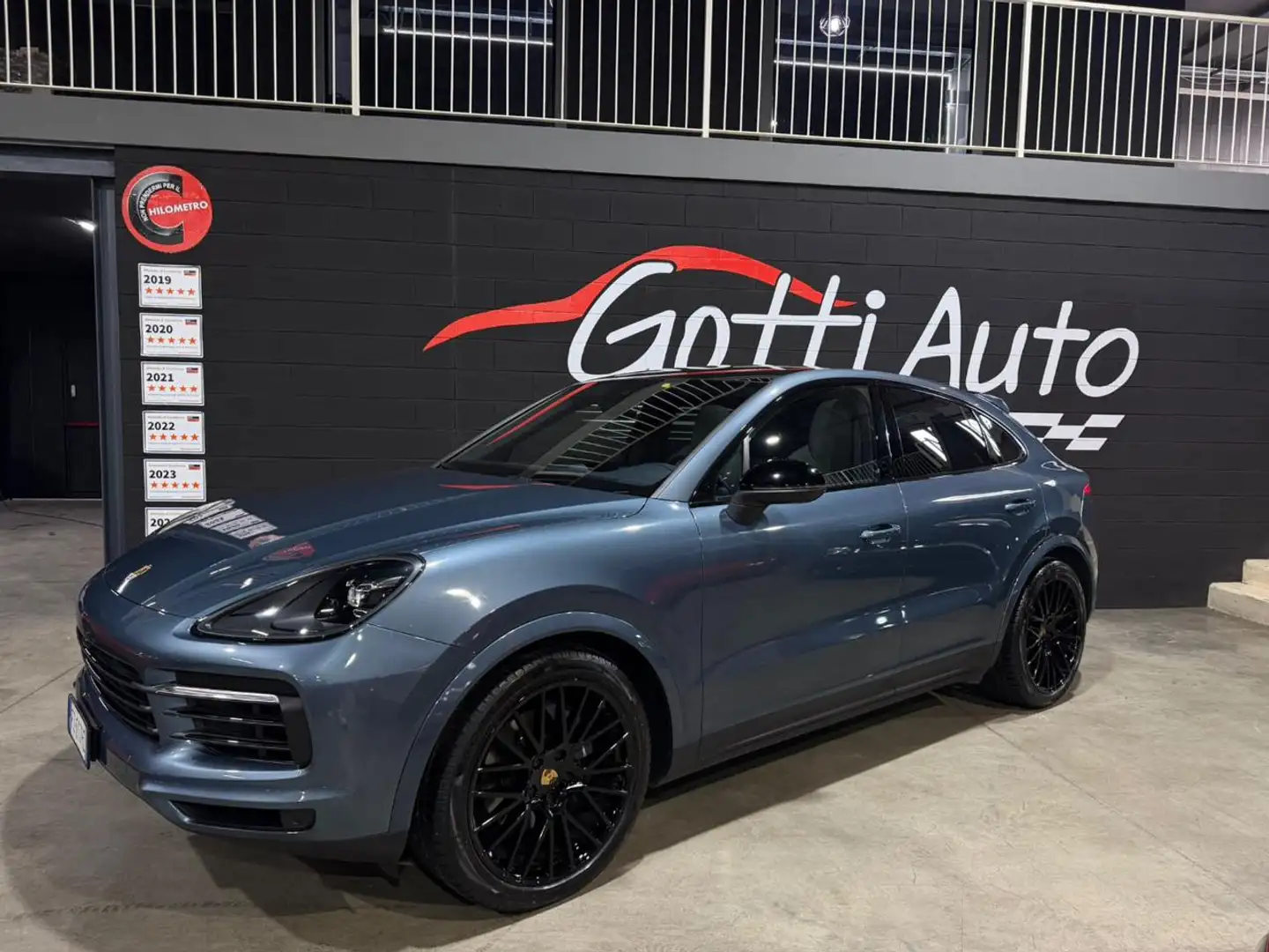 Porsche Cayenne COUPE 3.0 SERVICE TETTO BI COLORE CERCHI 21 Azul - 1