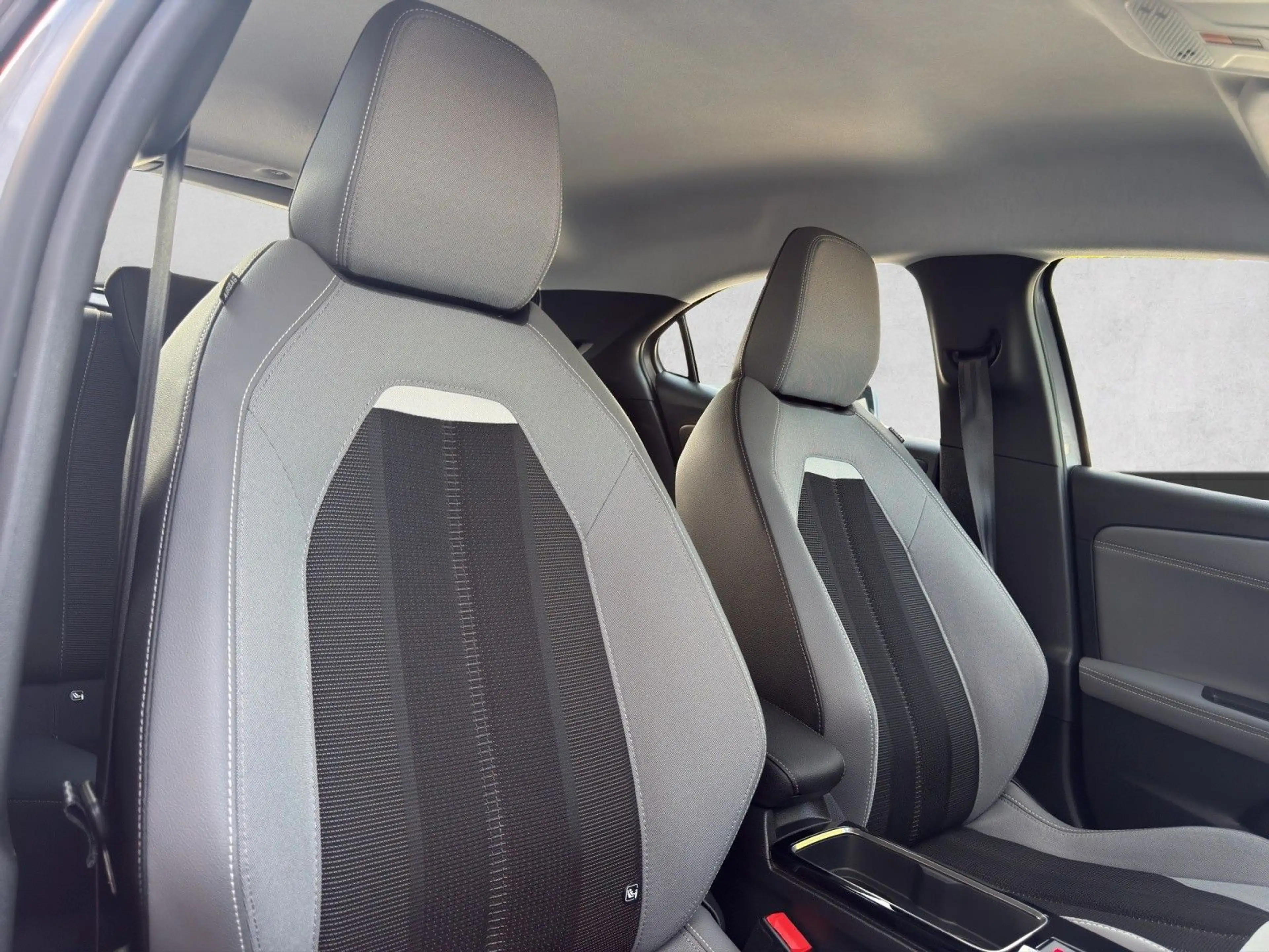 Opel Mokka-E Mokka e Elegance 50 kWh|CarPlay|Kamera|2-farbig — photo 29