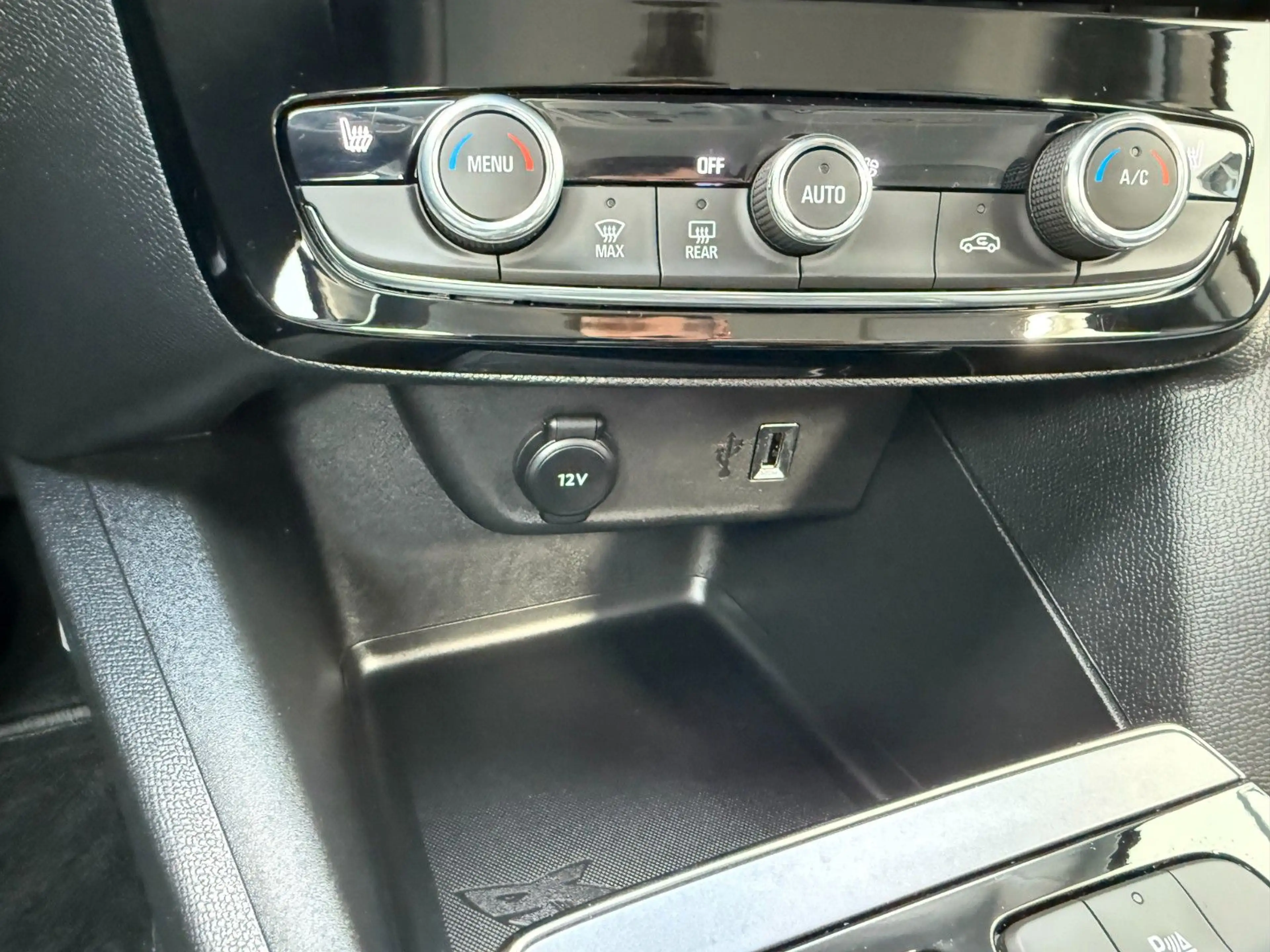 Opel Mokka-E Mokka e Elegance 50 kWh|CarPlay|Kamera|2-farbig — photo 20